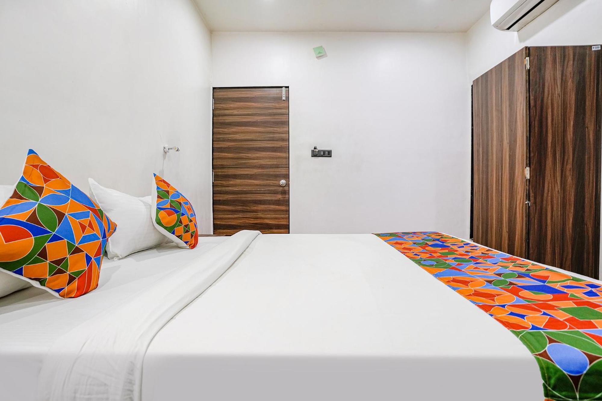 Fabhotel Lotus I Сурат Екстер'єр фото