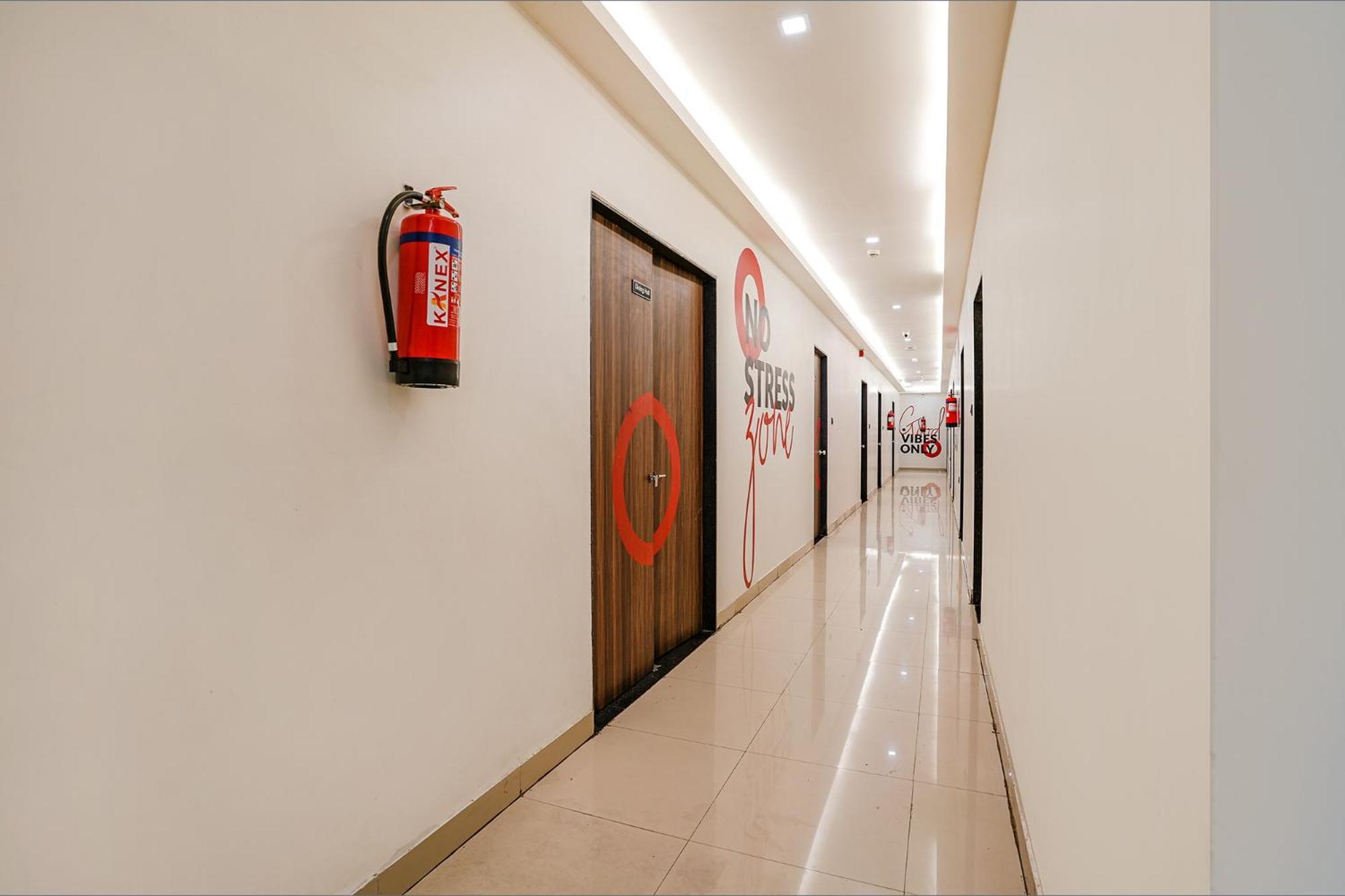 Fabhotel Lotus I Сурат Екстер'єр фото