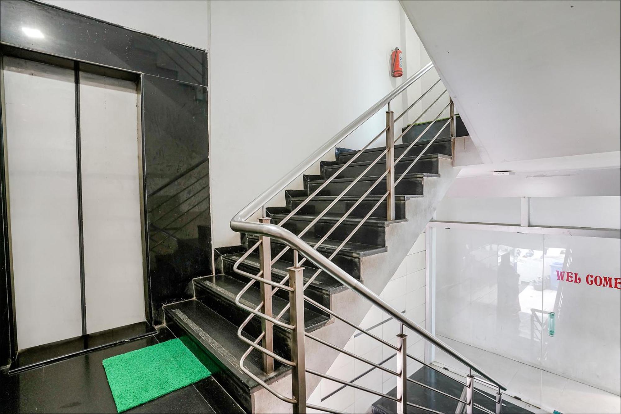 Fabhotel Lotus I Сурат Екстер'єр фото